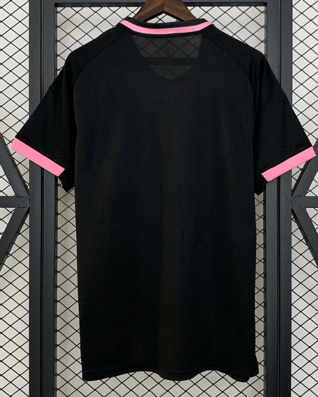 2025/2026 Real Madrid Pink Rose Special Edition Football Shirt